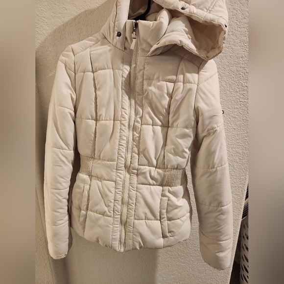 Aeropostale Women's Cream Quilted Jacket - Picture 1 of 3